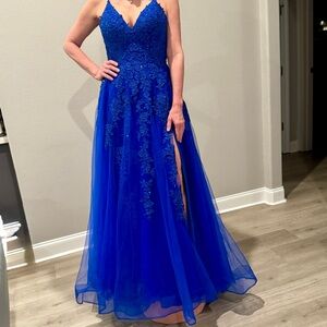 NWOT La Femme Elegant Blue Lace Evening Gown